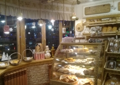 ЖДЕМ в уютном кафе-магазине при пекарне «Традиция-Нагорная»